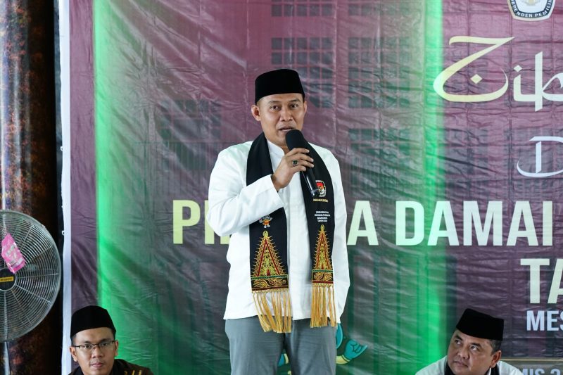 Dandim 0116/Nagan Raya Letkol Inf Fairuzzabadi, S.H. Hadir Dalam Acara Zikir Akbar dan Doa Bersama Pilkada Damai Kabupaten Nagan Raya Tahun 2024. Foto istimewa 