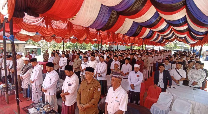 Memperingati Hari Santri Nasional, ribuan santri dari 12 kecamatan di Kabupaten Aceh Barat