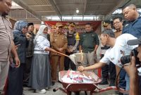 Komisi Independen Pemilihan (KIP) Aceh Barat bersama Forum Koordinasi Pimpinan Daerah (FORKOPIMDA) Aceh Barat. Foto Riosa