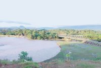 jembatan Kreung Beucikan Yang Menghubungkan Antar Desa di kecamatan Pente Cermeun.foto ist